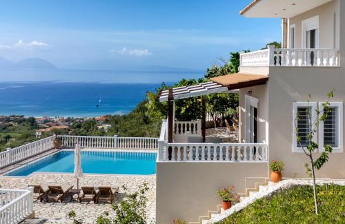 Evgiros Villa | Idyllic Dream Villa with Ocean Views and Pool Access
