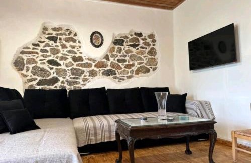Kymi-Aliveri House | Pet-Friendly Dreamcatcher: Guest Rated 10/10 Experience
