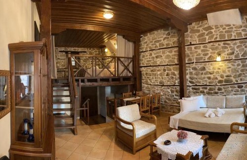Arnaia Apartment | Guest Rated 10/10 at Dreamershouse - Family-Friendly Stay