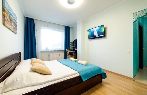 Lviv Apartment | Guest Rated: Dreamhouse at Forum with Family-Friendly Perks