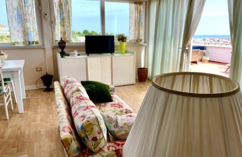 Chiesiola Apartment | Elegant Dreaming Penthouse with Ocean View & Beach Access