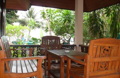 Ko Pha-ngan Resort | Idyllic Dreamland Resort with Oceanfront Pool Access