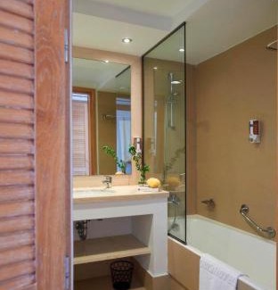 Limni Hotel | Indulge at Dreams Corfu Resort & Spa - All Inclusive Escape