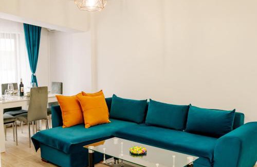 Craiova Apartment | Dreams Escape 2: Pet-Friendly Haven with Breakfast Included
