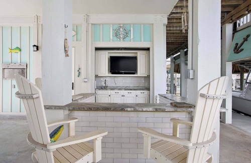 Jamaica Beach House | Dreams Float, Private Heated Pool/Hot Tub, Pier