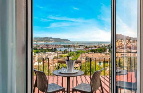 La Spezia House | Dreams Guest House: Pet-Friendly Oasis with Oceanfront Views