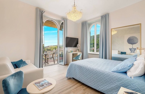 La Spezia House | Inviting Dreams Guest House with Pool and Family Amenities