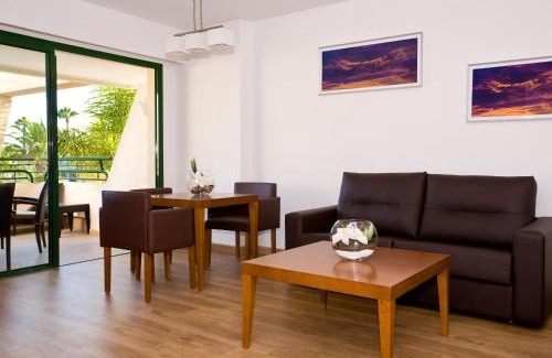 Playa Blanca Hotel | Indulge at Dreams Lanzarote Playa Dorada Resort & Spa