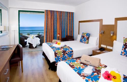 Playa Blanca Hotel | Indulge at Dreams Lanzarote Playa Dorada Resort & Spa