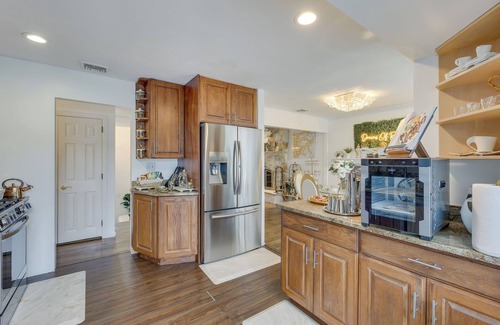 Lake Grove Cottage | Paradise Dreams: Luxury Home with Pool for Families