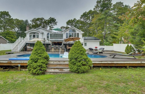 Lake Grove Cottage | Paradise Dreams: Luxury Home with Pool for Families