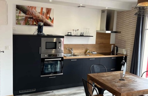 Mers-les-Bains Apartment | Idyllic Oceanfront Retreat: Dreams of the Sea Awaits