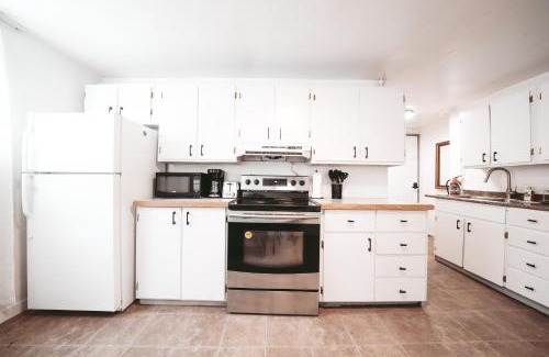 Montgomery House | Dreams off 16th