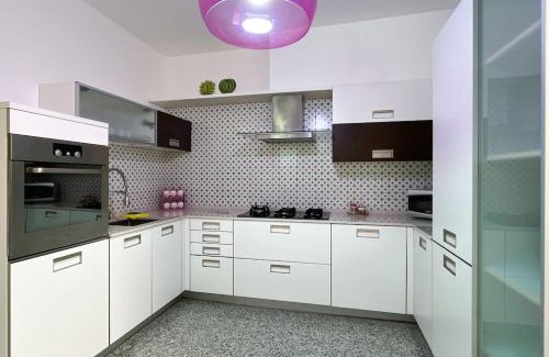 Malgrate Apartment | Tranquil Retreat at Dreams on the Lake - Family Friendly