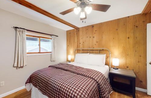 Tomahawk House | Discover Dreams on the Lake: Pet-Friendly with Ocean Views