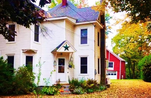 Cherry Valley House | Dreams Park Accessible Historic 3-bedroom house in Artsy Cherry Valley