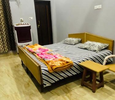 Mohangarh House | Budget-Friendly Dreams Stay with Breakfast & Family Amenities