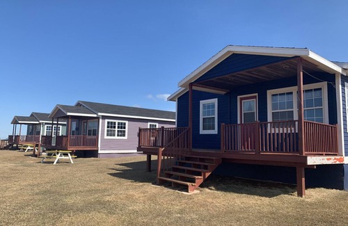 Cavendish House | Relax at Dreams To Sea Cottages with Ocean Views & Pool