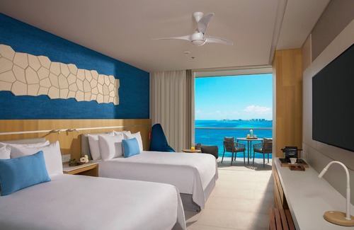 Cancun Resort | Relaxing Dreams Vista Cancun Golf & Spa Resort Awaits You