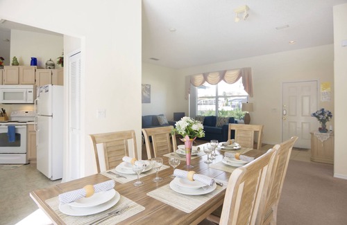 Lindfields Villa | Family-Friendly Dreamstay: 4 BR Home with Pool Near Disney