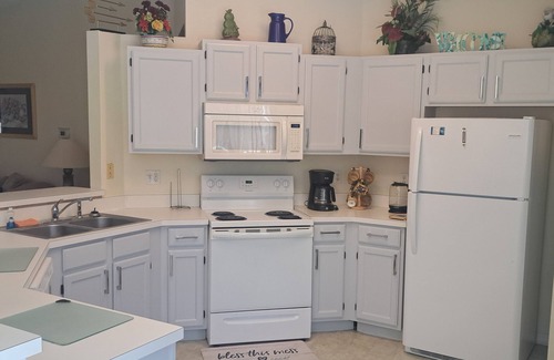 Lindfields Villa | Family-Friendly Dreamstay: 4 BR Home with Pool Near Disney