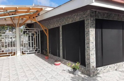 Suva House | Family-Friendly Dreamwell with High-Speed Internet Access