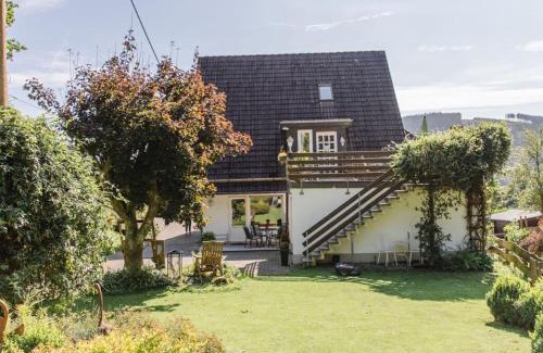 Eslohe House | Serene Apartment Steps from the Forest, Pet-Friendly Stay