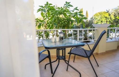 Limni Apartment | Cozy Dreamy Apartments in Corfu with Family-Friendly Amenities