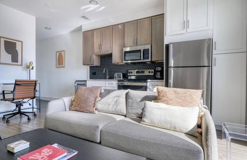 Waller Creek District Apartment | Inviting Downtown 2BR with Deck, Gym & Pet-Friendly Perks