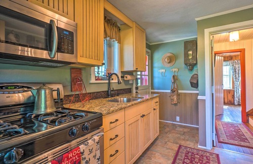 Crossville House | Idyllic Homestead Retreat: Spa, Breakfast & Ranch Fun