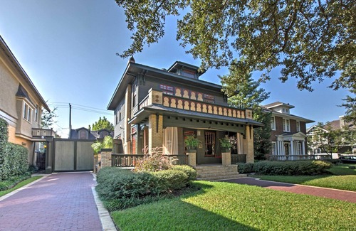 Neartown Apartment | Enchanting Houston Boho Cottage with Private Pool Oasis