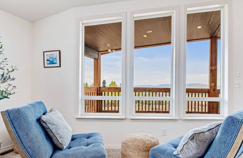 Sweetwater House | Dreamy retreat with golf course & lake views, Ideal Beach Resort amenities