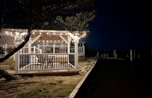 Sandbridge Cottage | Experience Breathtaking Sunsets at Sandbridge Beach Retreat