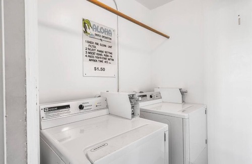 Kailua-Kona House | Oceanfront Oasis: Hale Kona Kai 307 with Pool & Kids' Fun