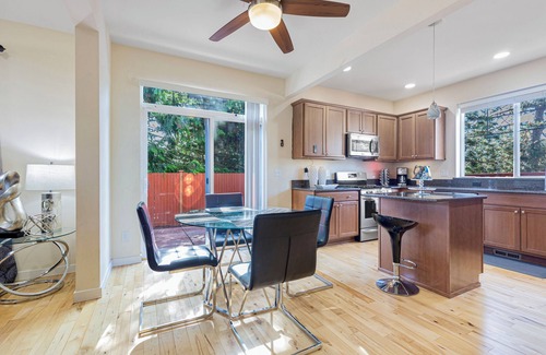 Martha Lake House | Dreamz Villa: Cozy House with Pet-Friendly Amenities