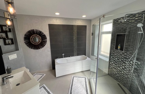 Gera Apartment | DREAMZzz | 130m² designer apartment with 2 bathrooms Gera