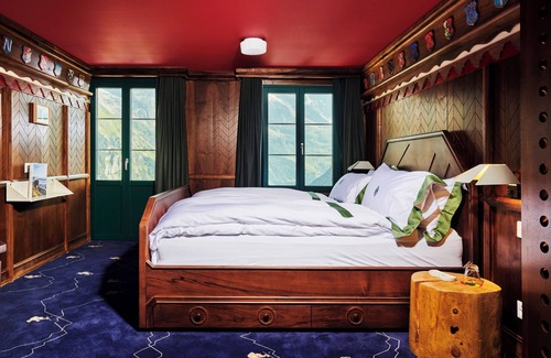 Murren Hotel | Drei Berge Hotel: Enjoy Family-Friendly Amenities & Relaxation