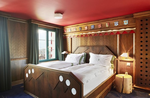 Murren Hotel | Drei Berge Hotel: Enjoy Family-Friendly Amenities & Relaxation
