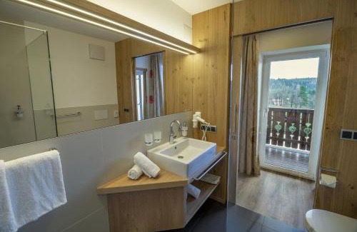 Soprabolzano Hotel | Inviting Stay at Drei Birken with Oceanfront Amenities