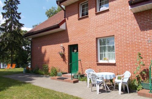 Kruklanki Apartment | Pet-Friendly Retreat at Drei Häuser with Oceanfront Views