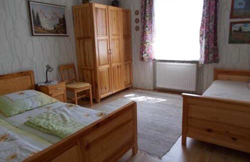 Kruklanki Apartment | Pet-Friendly Retreat at Drei Häuser with Oceanfront Views