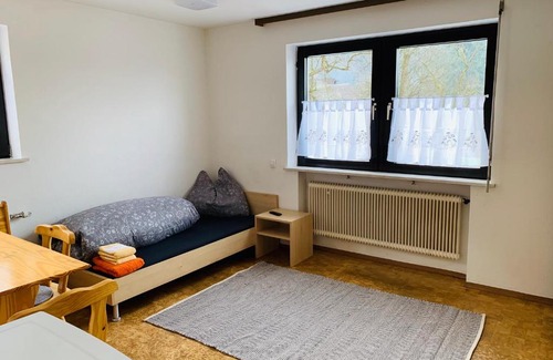 Hohenems House | Budget-Friendly Stay at Drei Länder Zentrale with Kitchen
