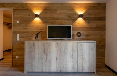 Tschagguns Apartment | Explore Comfort at Drei Türme Top A2 - Family Friendly Stay