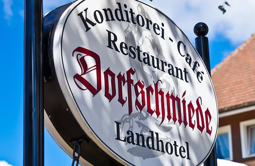 Hoechenschwand Apartment | Comfortable Triple Room with Private Bathroom & Breakfast