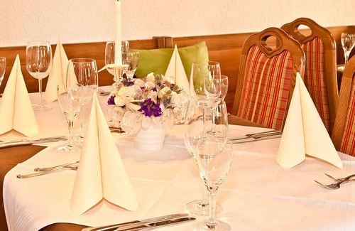 Hoechenschwand Apartment | Comfortable Triple Room with Private Bathroom & Breakfast