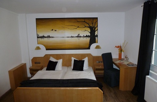 Hagnau Hotel | Cozy DreiKönig & Restaurant See-Gourmet with Breakfast