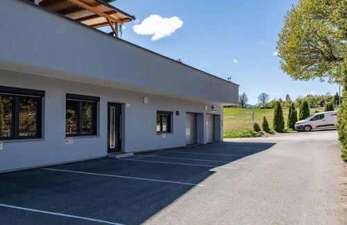 Angath Apartment | Discover Dreiländerblick Appartement with Family-Friendly Amenities