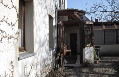 Kleinpestitz/Mockritz House | Inviting Dresdner Höhe: Family-Friendly Stay with Breakfast