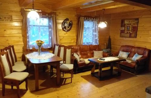 Osturna Ski Chalet | Relax at Drevenica Deni: Pet-Friendly with Hot Tub