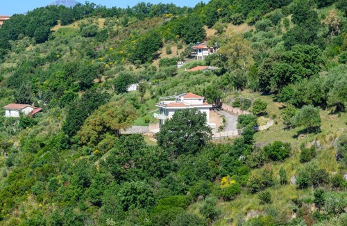 Torraca Bed & Breakfast | Unforgettable Stay at Driùs edodè - Family-Friendly B&B